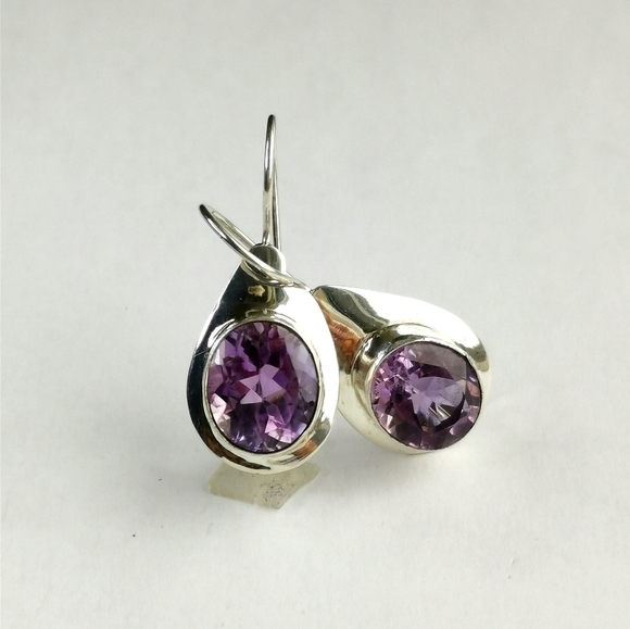 NWT Sterling Silver modernist 4ct oval amethyst drop earrings - Picture 3 of 9